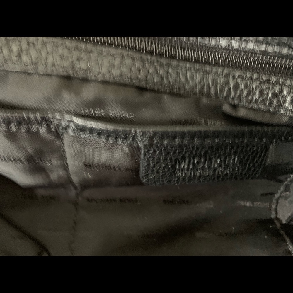 Michael Kors MK purse - Picture 7 of 8